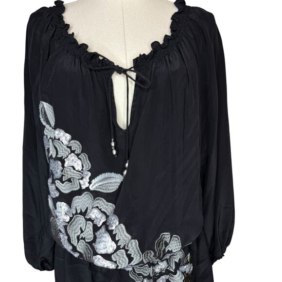Cache Vintage Silk Embroidered Floral Peasant Tunic Blouse Black Top size Medium - Picture 3 of 5